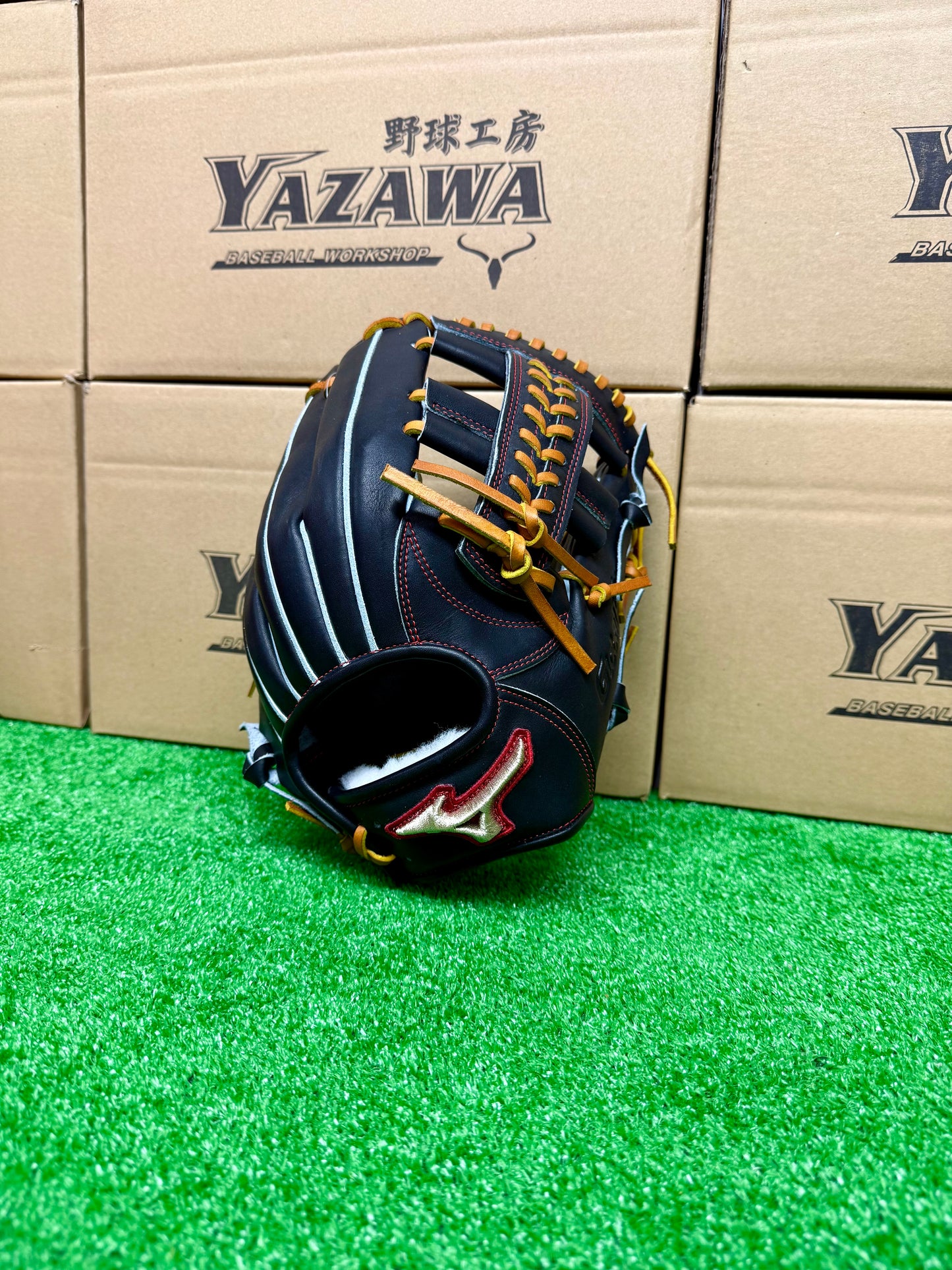 ミズノ　硬式内野手用グラブ　1AJGH32303　ブラック×コルク