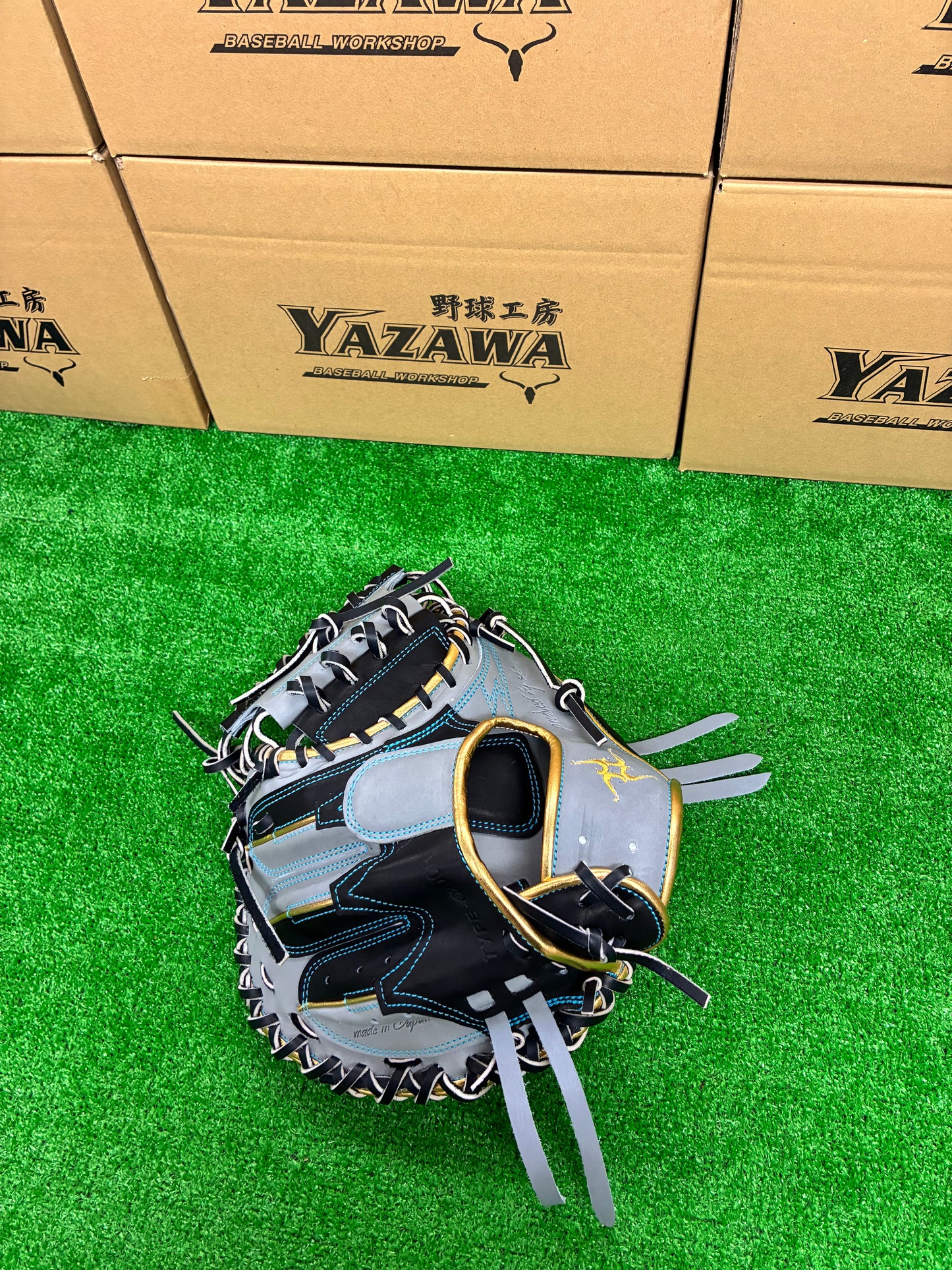 要～KANAME~　限定軟式キャッチャーミット　TYPE-C20R　ブラック×グレー×ライトブルー×ゴールド