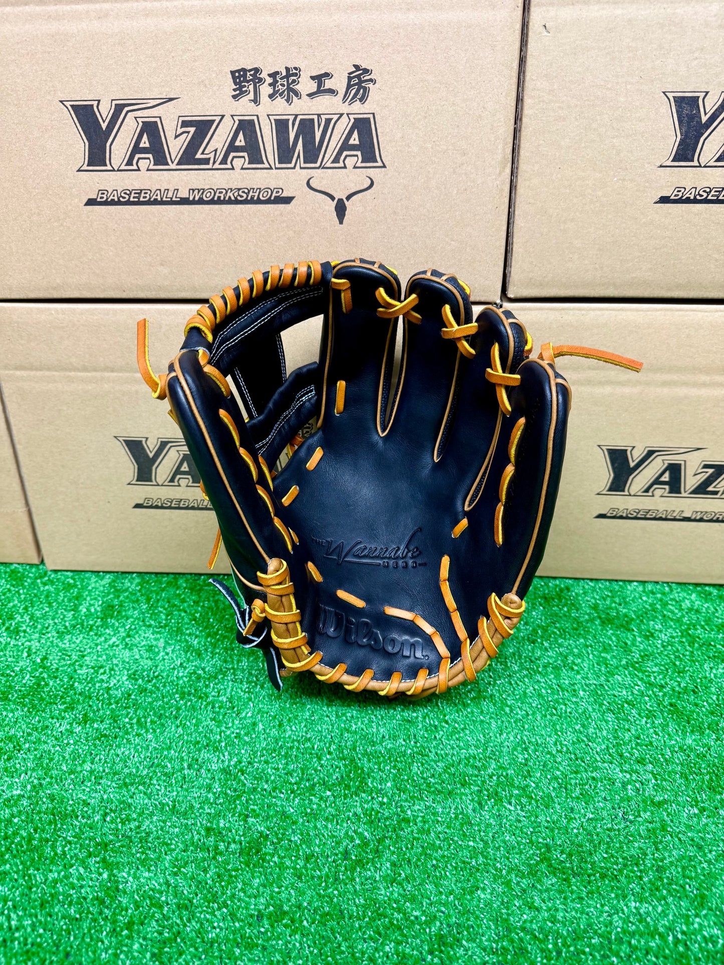 Wilson　軟式内野手用グラブ　1723型　ブラックSS
