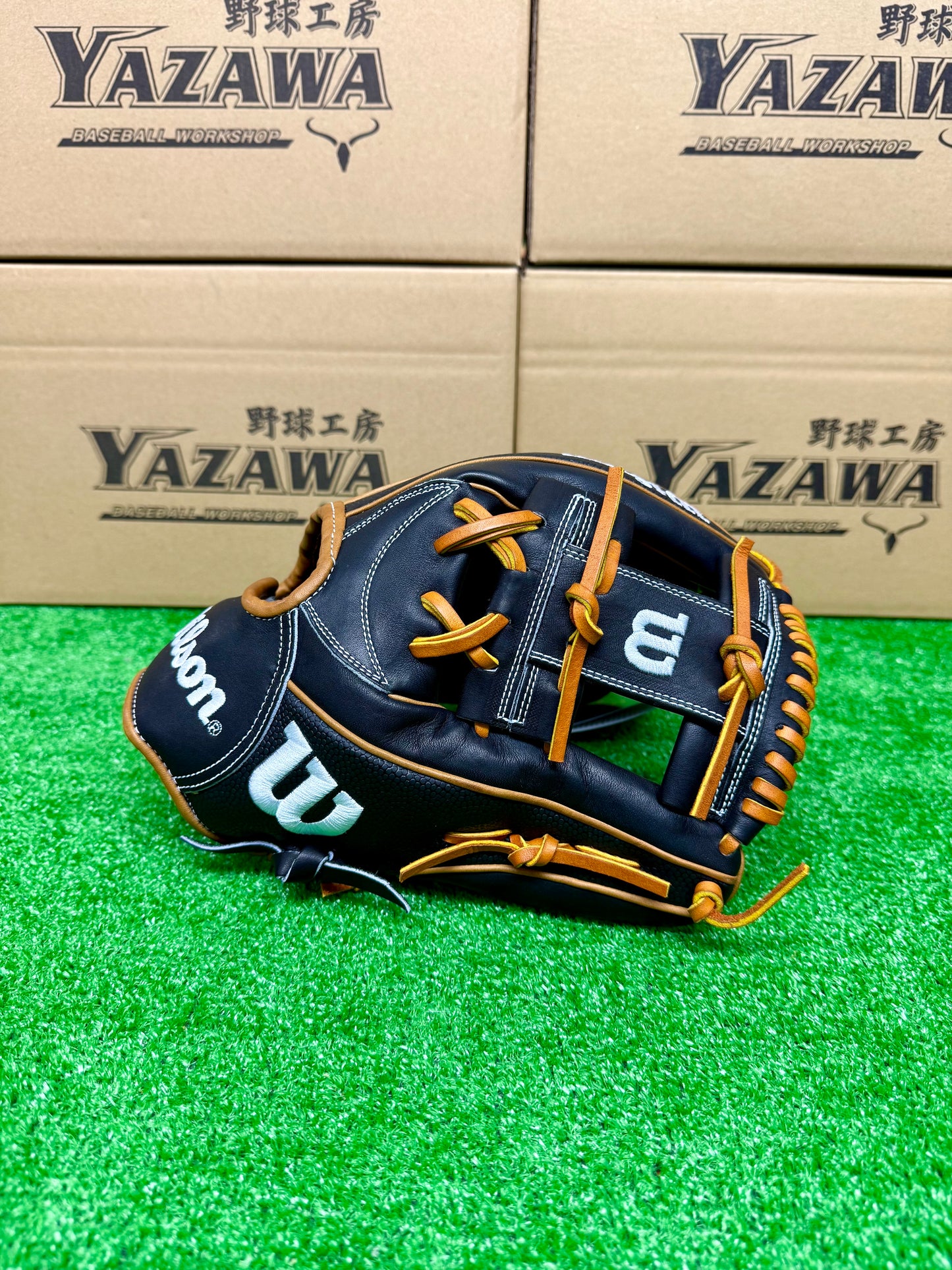 Wilson　軟式内野手用グラブ　1723型　ブラックSS