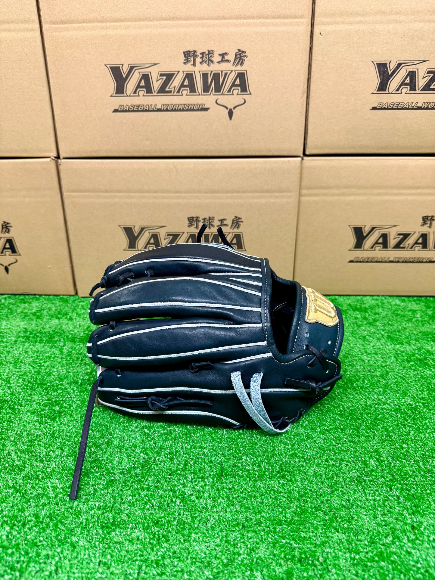 Wilson　硬式投手・ユーティリティ用グラブ　33T型　Wブラック