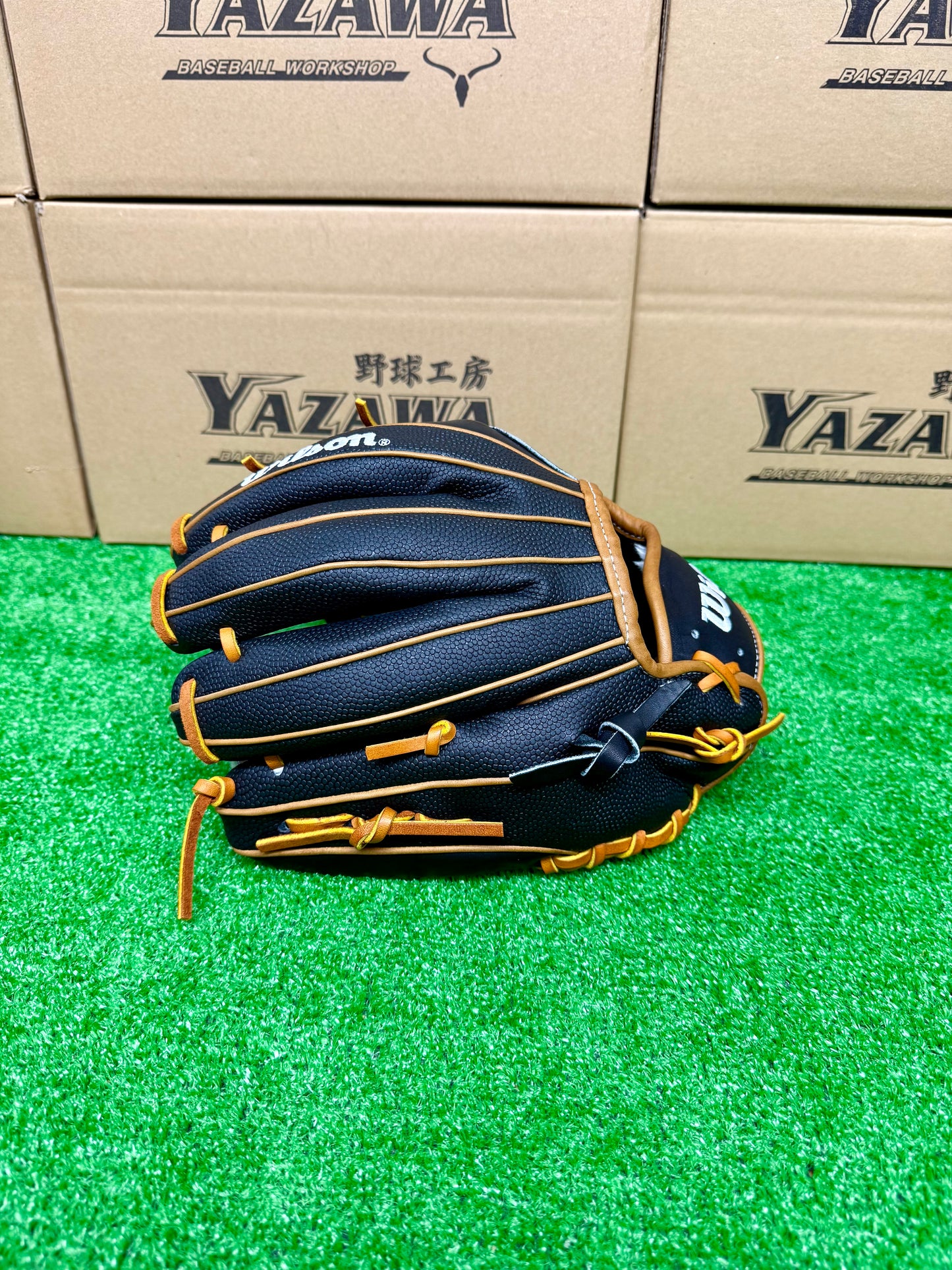 Wilson　軟式内野手用グラブ　1723型　ブラックSS