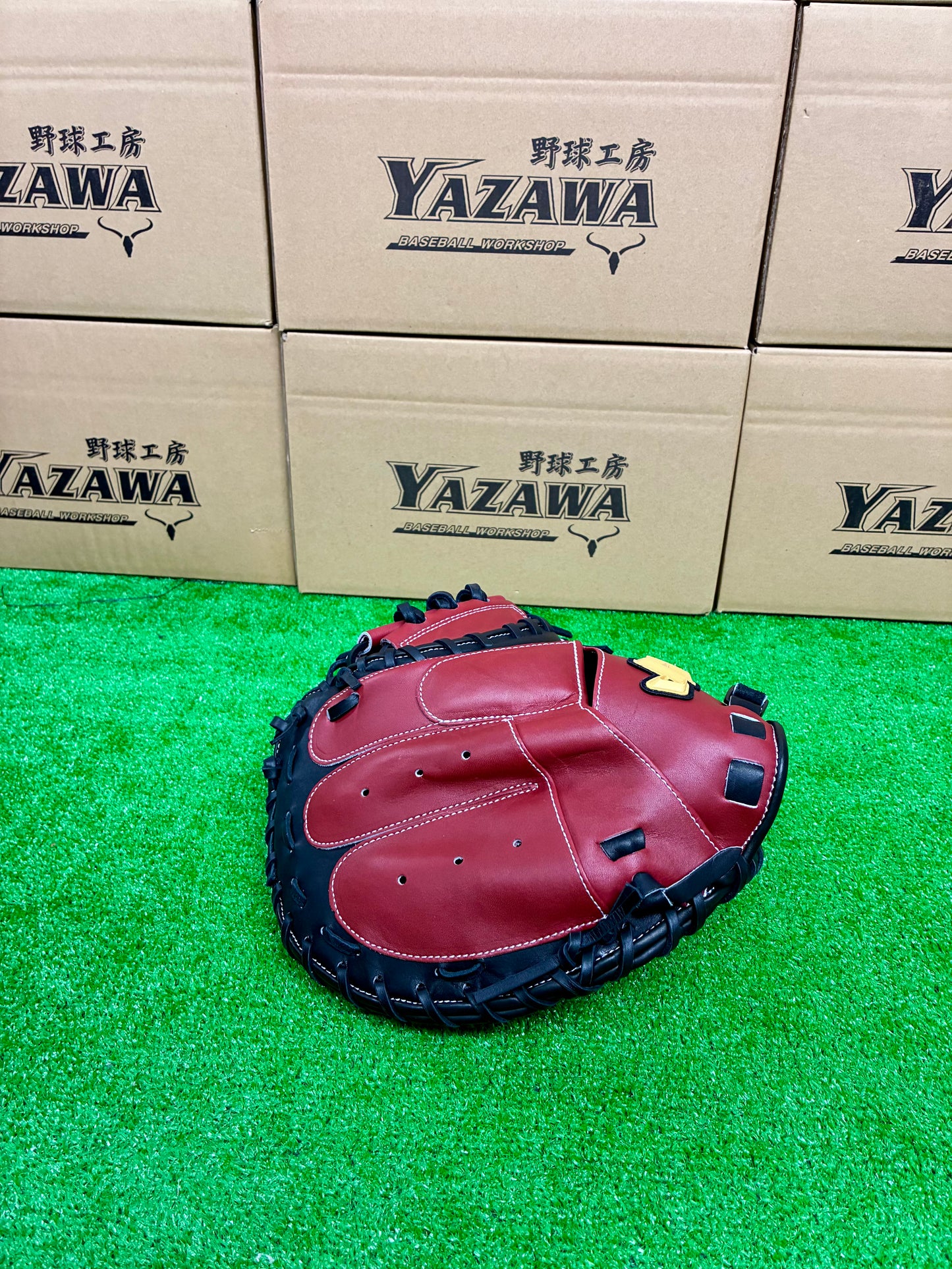 ハタケヤマ　限定軟式キャッチャーミット　2026PRO-M8A　エンジ×ブラック