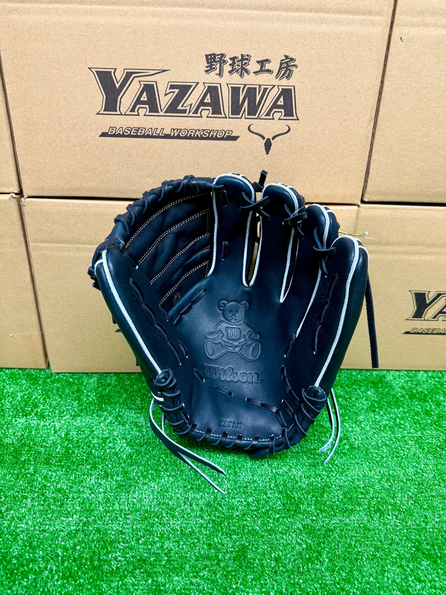 Wilson　硬式投手・ユーティリティ用グラブ　33T型　Wブラック