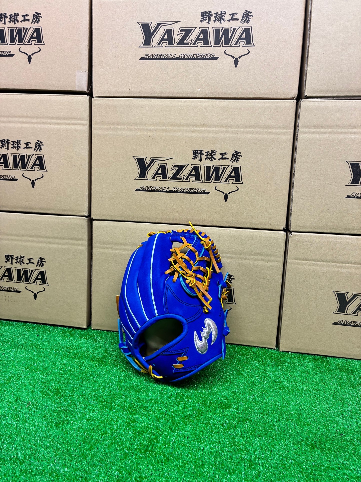 Zeems　【型付け済み】限定少年軟式用グラブ28CJN5 中型　ブルー×タン