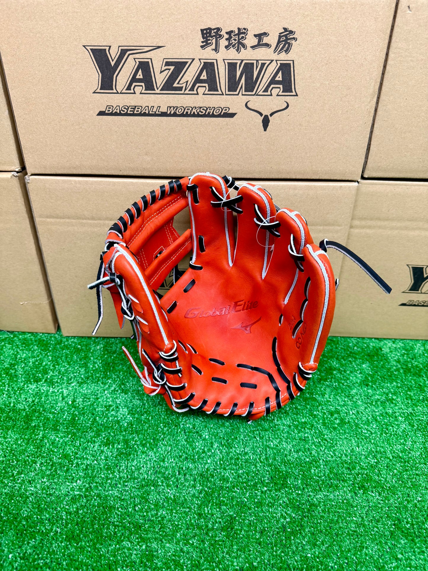 ミズノ　硬式内野手用グラブ　1AJGH29933　スプレンディドオレンジ×ブラック　（ショート、セカンド対応）