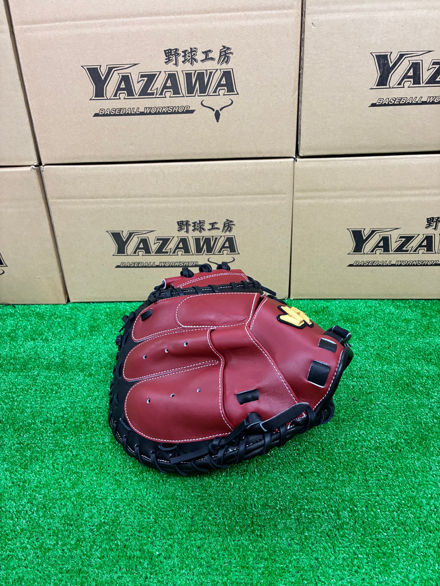 ハタケヤマ　限定軟式キャッチャーミット　2026 PRO-M8A　エンジ×ブラック