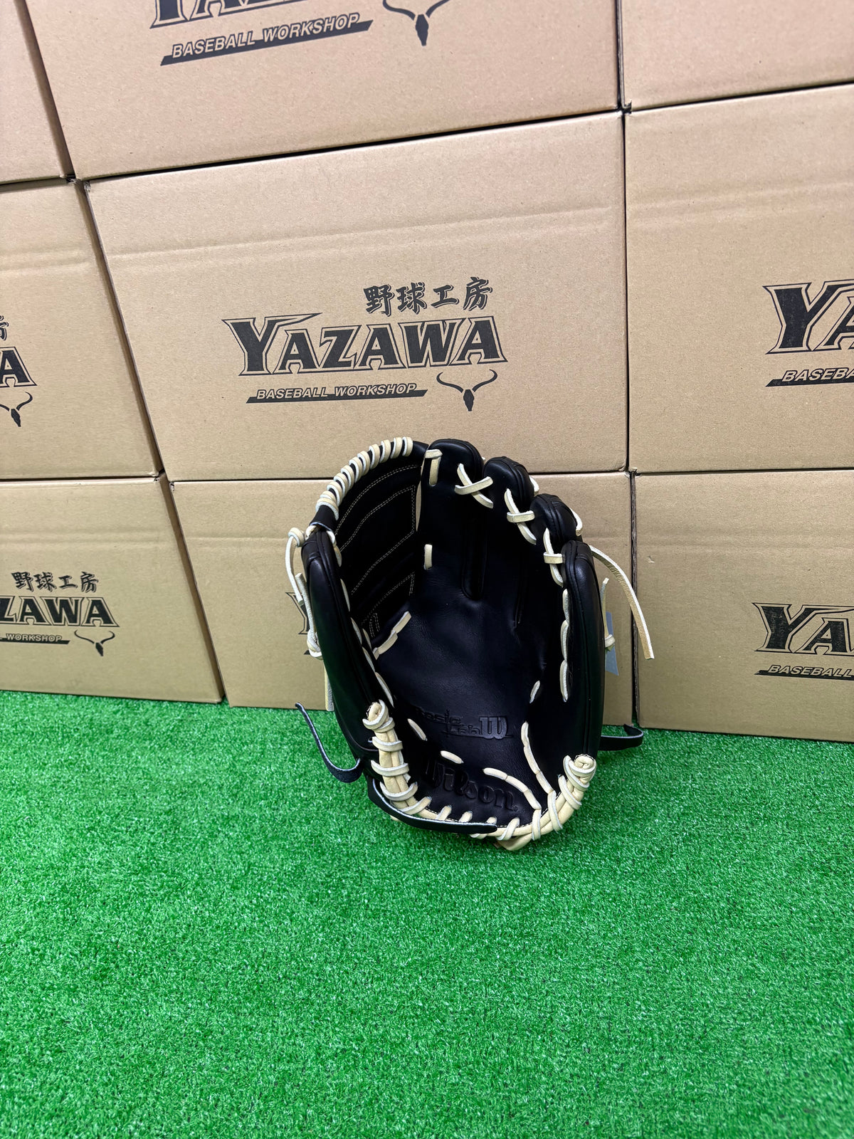Wilson　軟式投手用グラブ 【SA17型】　ブラック