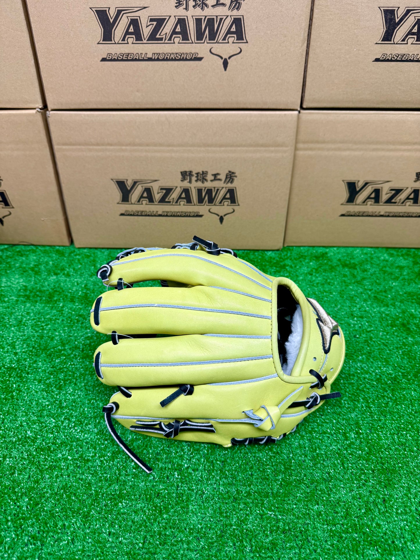 ミズノ　硬式内野手用グラブ　1AJGH30203　ナチュラルライム　（ショート、セカンド対応）