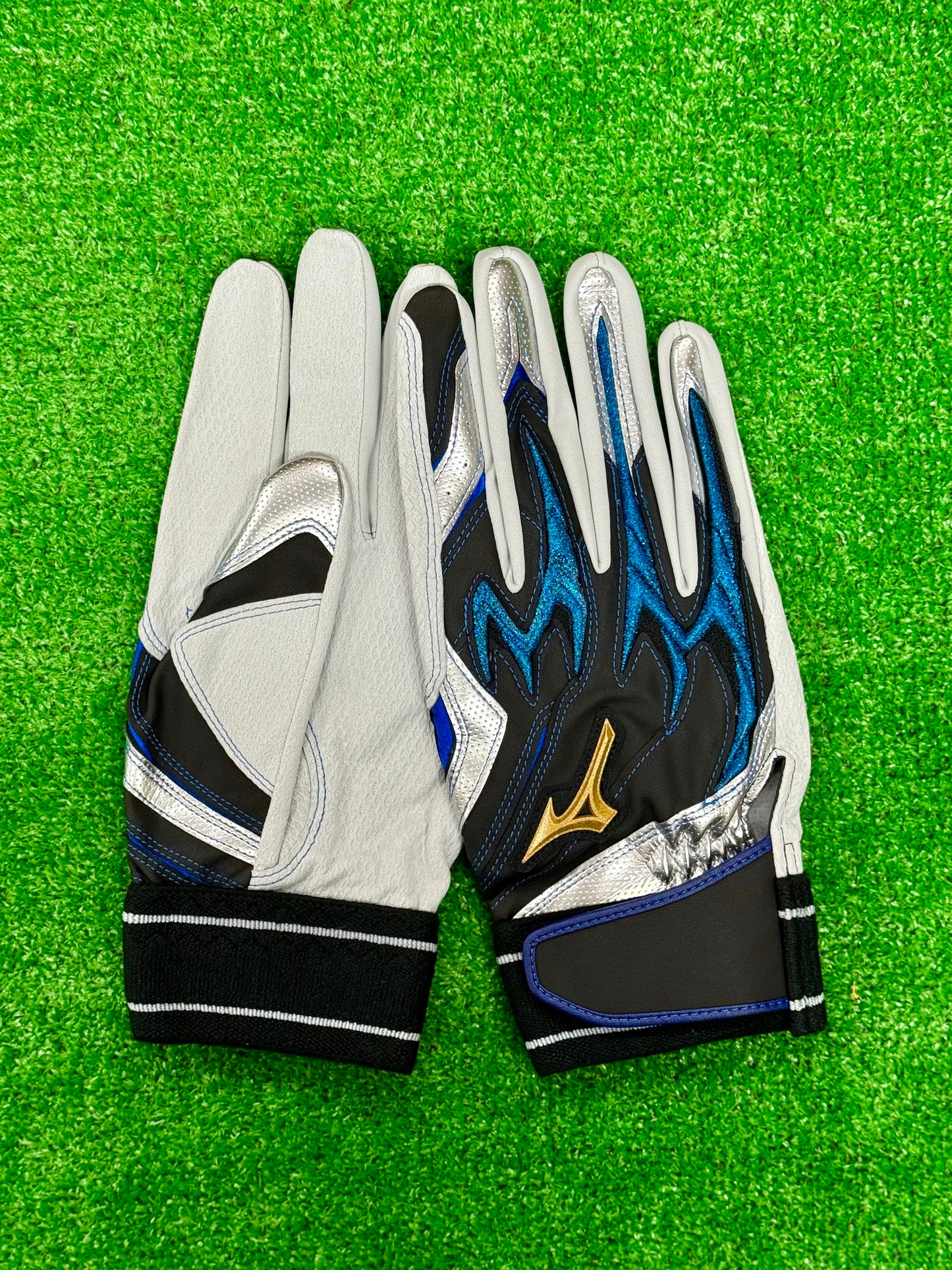 ミズノ　限定バッティング用手袋パワーアークライン　ラメシリコーン採用25AW限定カラー　　1EJEA55509　ブラック×ブルー×シルバー