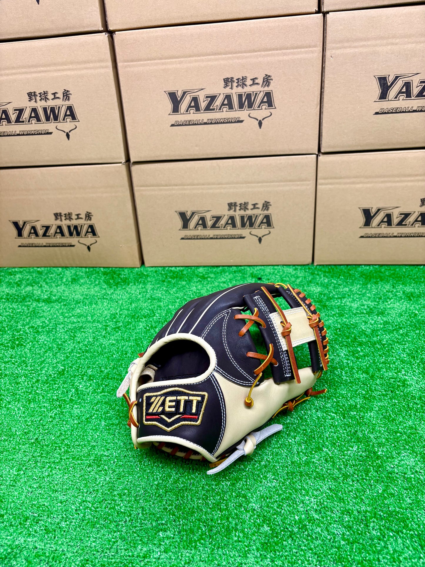 ZETT　限定軟式内野手　二塁手・遊撃手用グラブ　BRGB32576F　ブラウン×パステルブラウン