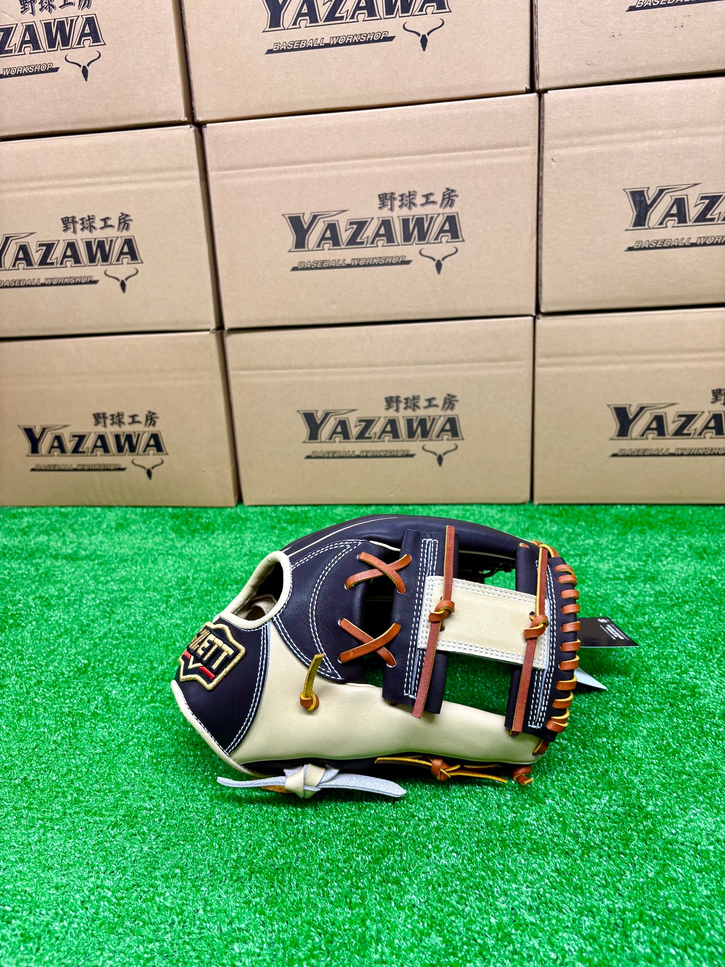 ZETT　限定軟式内野手　二塁手・遊撃手用グラブ　BRGB32576F　ブラウン×パステルブラウン