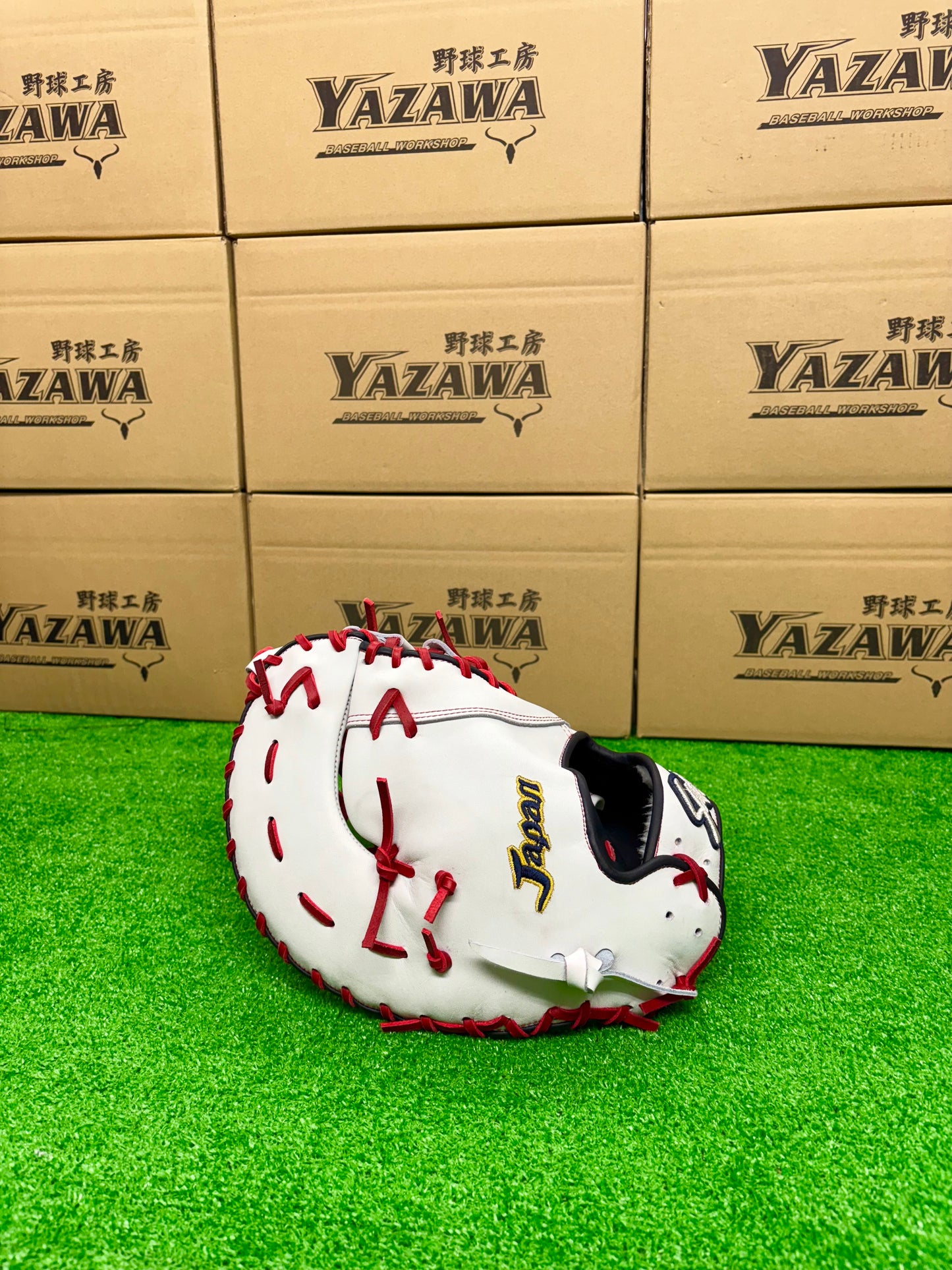 久保田スラッガー　店舗別注【型付け済み】JAPANモデル軟式ファーストミット　KSF-733 ホワイト×レッド