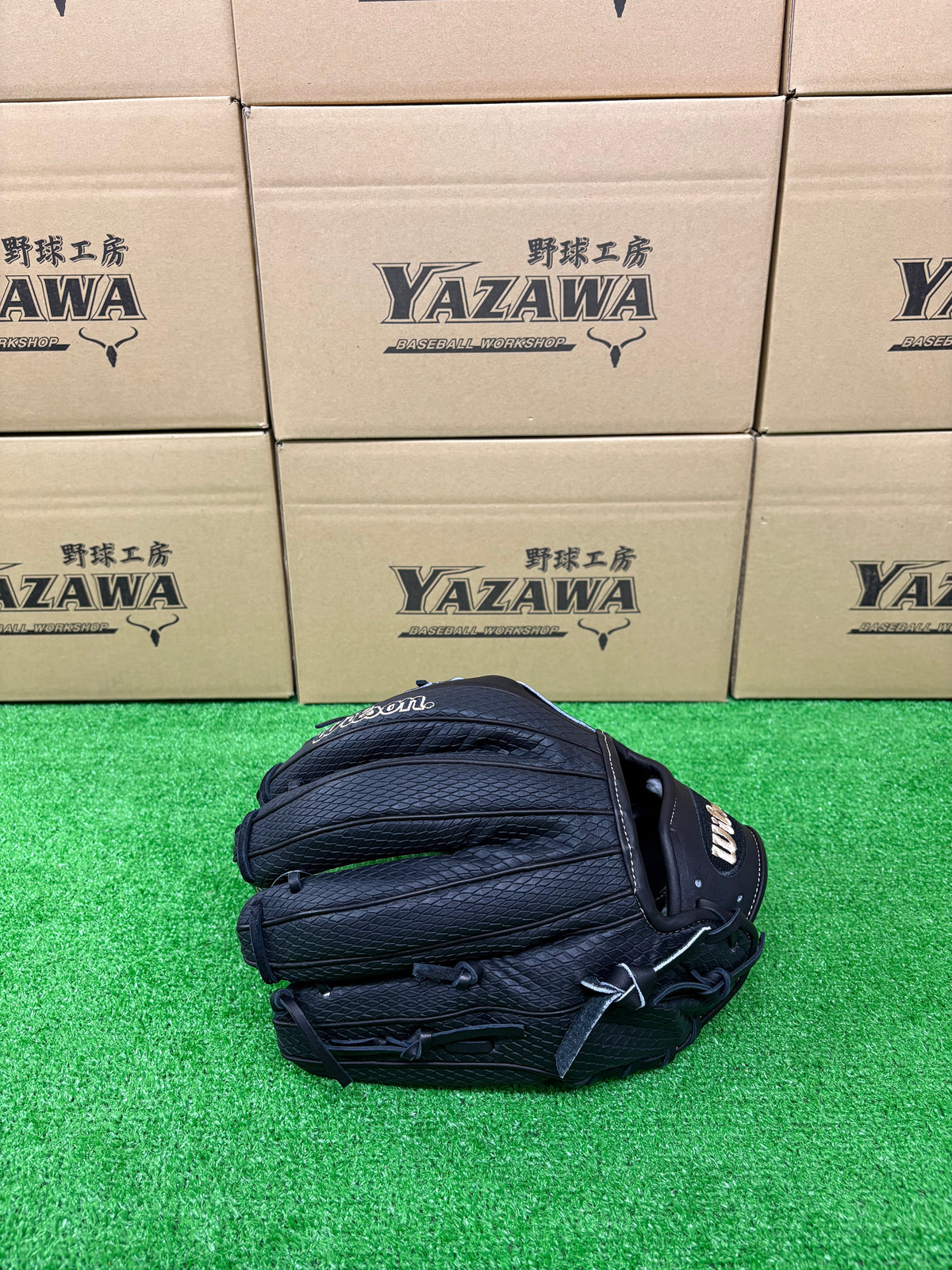 Wilson　軟式内野手用グラブ 【1723型】　ブラック×ブラックSSS