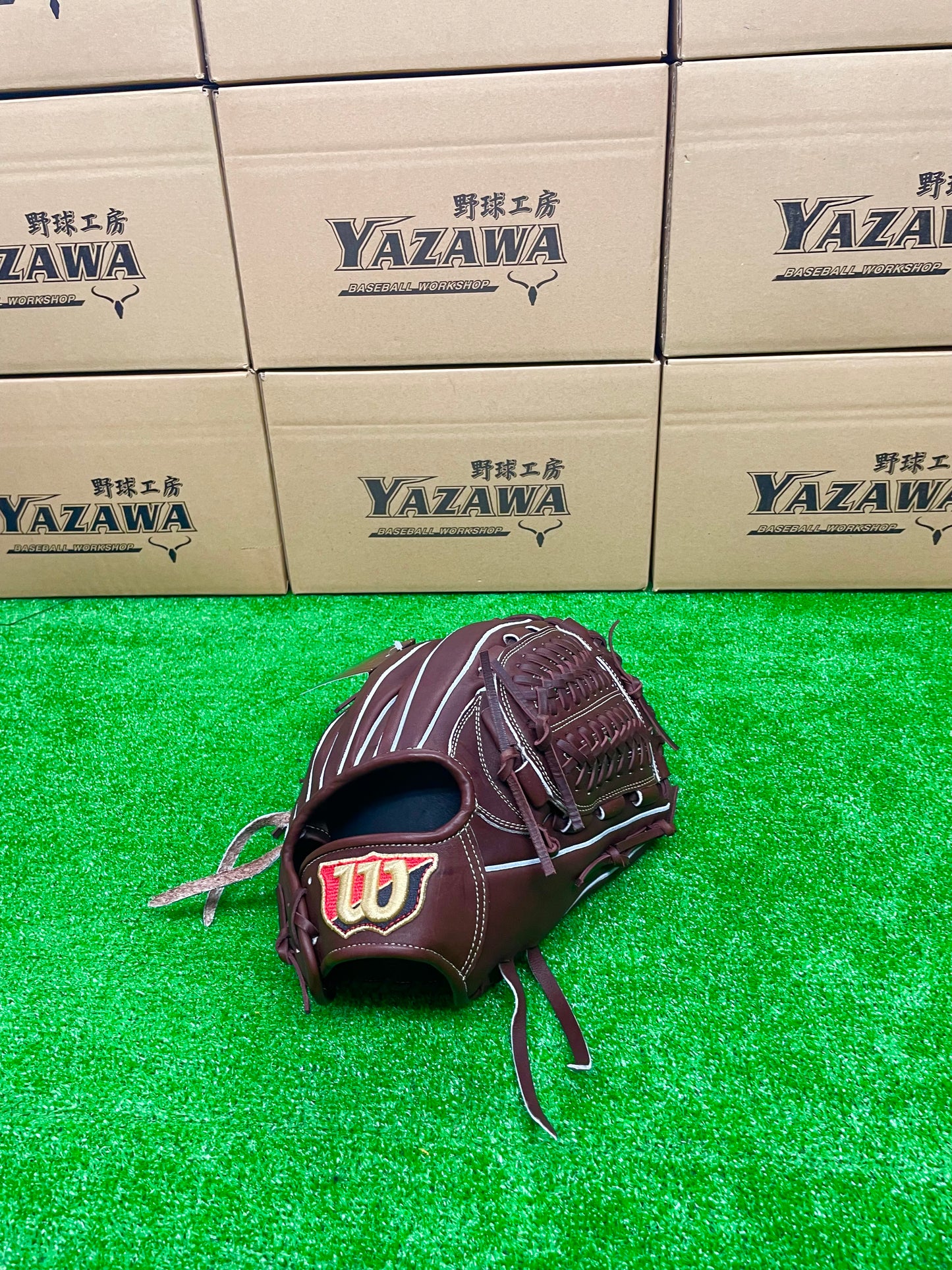 Wilson　硬式投手・ユーティリティ用グラブ　33型 Dブラウン